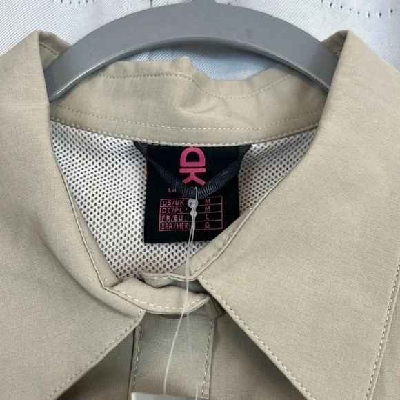 New Little Donkey Andy Dry Tech Button Up Short Sleeve Top Size M - Picture 3 of 6